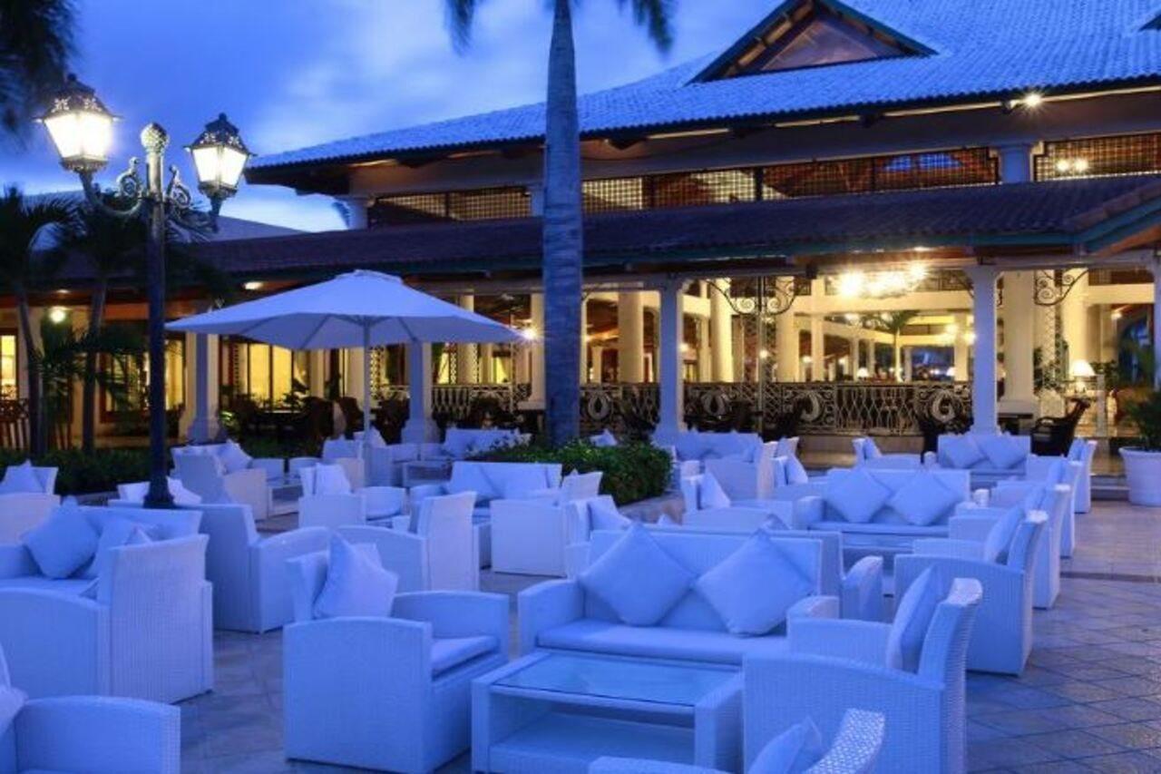 Bahia Principe Grand Bavaro بونتا كانا المظهر الخارجي الصورة The lobby of the resort